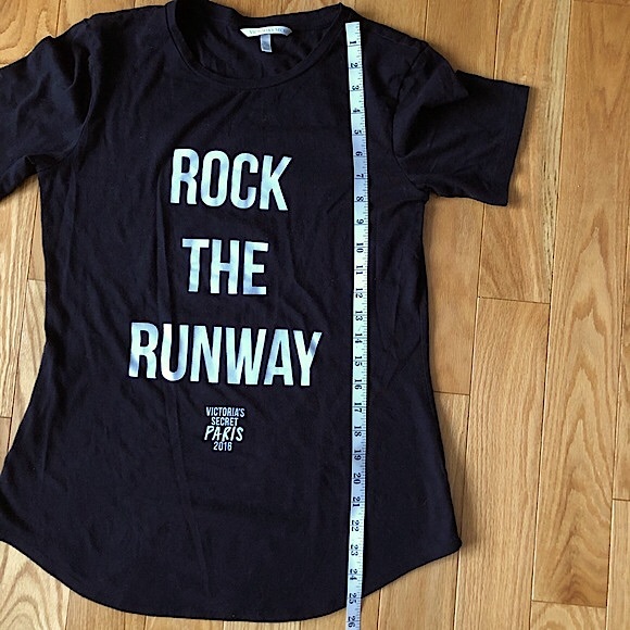 VS Fashion Show (2016) Tee - Picture 9 of 10